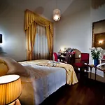 Porta Di Mare 4*